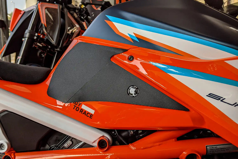 NAKLEJKA NA BAK TANKPAD ANTYPOŚLIZGOWY RG RACING EAZI-GRIP KTM 1290 SUPERDUKE R 20-23 - PRO