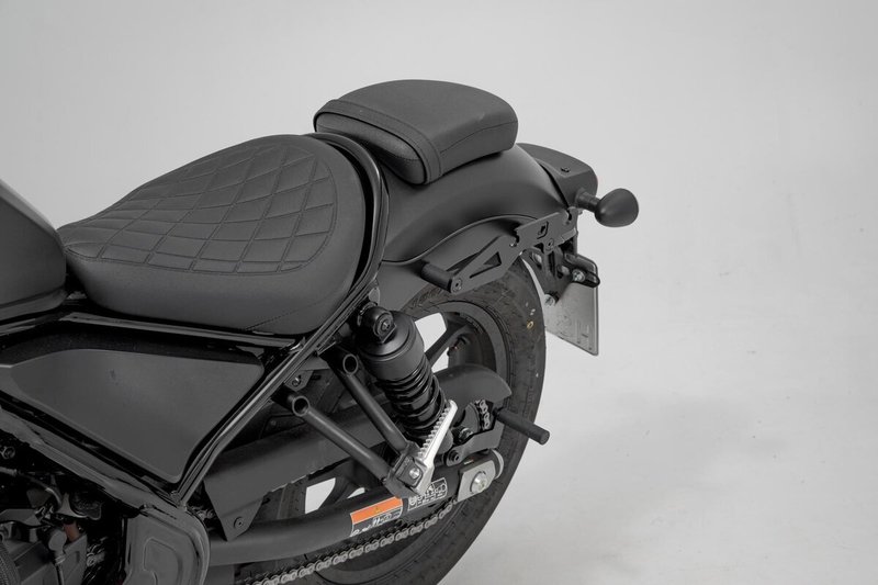 ZESTAW SAKW I STELAŻY LEGEND GEAR LH1/LH1 SW-MOTECH 2X19,5L HONDA CMX500 REBEL (16-)