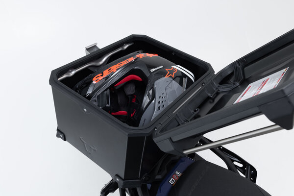 ZESTAW KUFRA CENTRALNEGO TRAX ADV SW-MOTECH KTM 250 ADV, 390 ADV (25-) BLACK