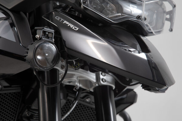 ZESTAW ŚWIATEŁ DROGOWYCH EVO SW-MOTECH TRIUMPH TIGER 900/GT/RALLY/PRO (19-23) BLACK