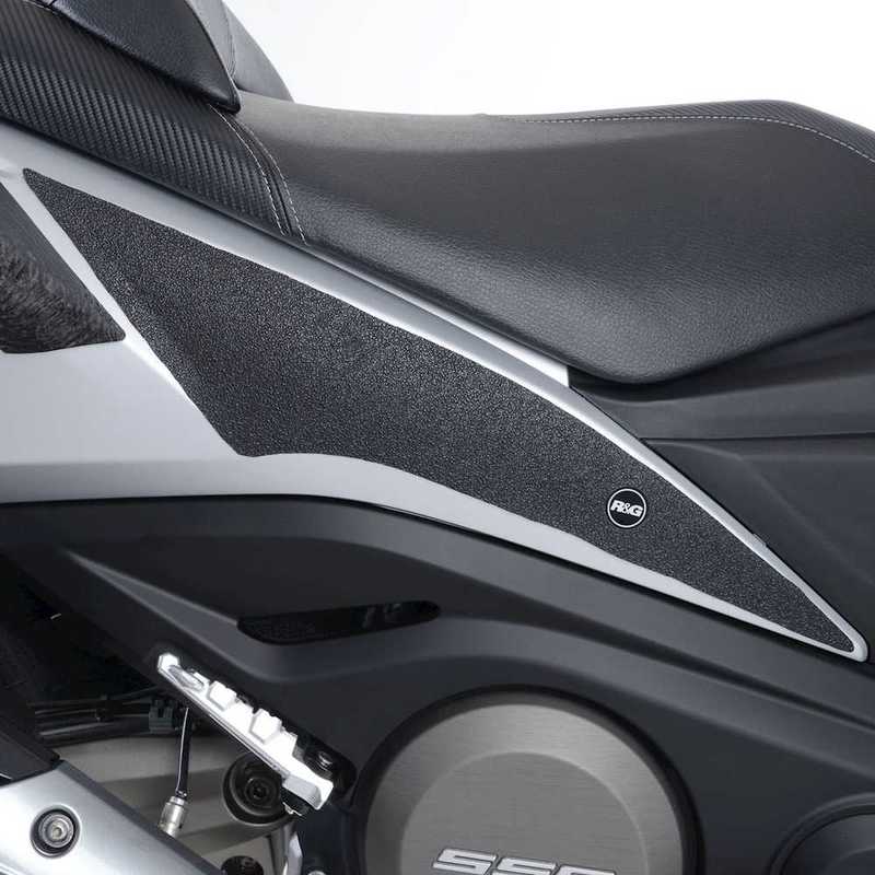NAKLEJKA NA BAK TANKPAD ANTYPOŚLIZGOWY 2 CZĘŚCI RG RACING KYMCO AK550 18- BLACK