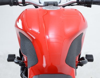 NAKLEJKA NA BAK TANKPAD ANTYPOŚLIZGOWY 2 CZĘŚCI RG RACING DUCATI MONSTER 1100/1100 EVO (10-14) BLACK