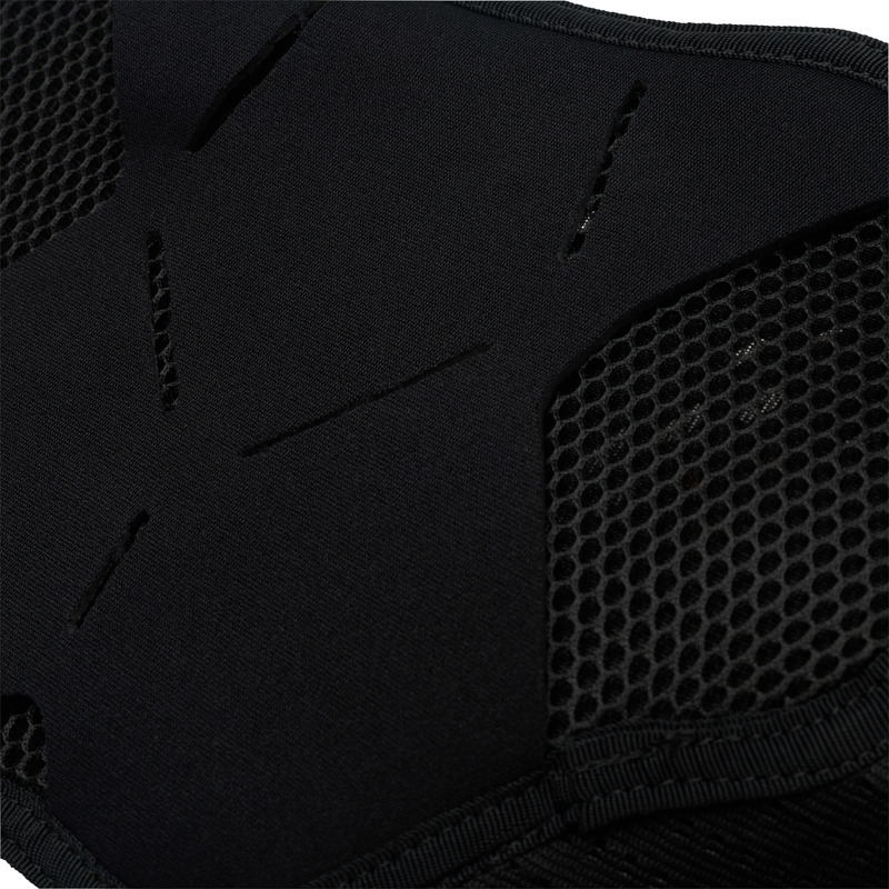 PAS NERKOWY Z OCHRANIACZAMI FOX TITAN RACE BELT BLACK