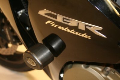 CRASHPADY AERO RG RACING HONDA CBR1000RR 08- 19/CBR1000RR SP 17- 19/CBR1000RR SP2 17- 19 BLACK