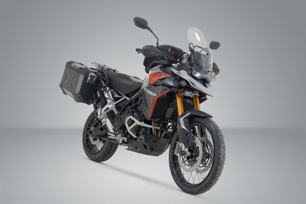 ZESTAW KUFRÓW BOCZNYCH TRAX ADV I STELAŻY SW-MOTECH TRIUMPH TIGER 900 GT/RALLY PRO BLACK 45/37L
