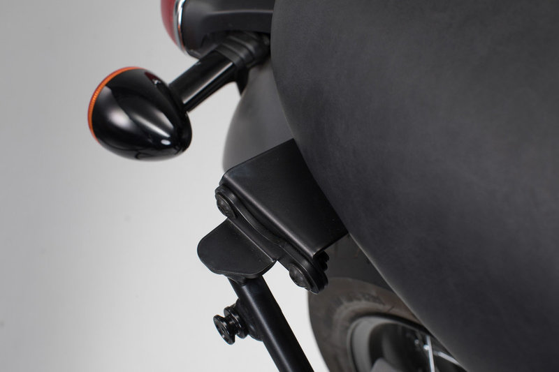 ADAPTER DO STELAŻA SLC NA LEWĄ STRONĘ SW-MOTECH BONNEVILLE T100/120 (15-) BLACK