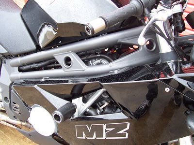 CRASHPADY CLASSIC RG RACING MZ 1000 S FULLY FAIRED BLACK
