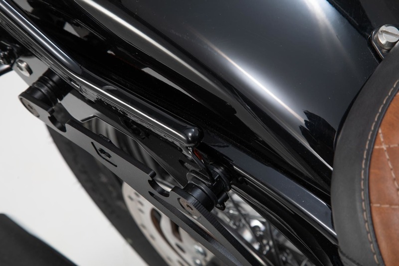 ADAPTER DO STELAŻA SLH ORYGINALNEGO ZESTAWU SW-MOTECH HARLEY-DAVIDSON BLACK