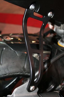 MOCOWANIE WYDECHU RG RACING APRILIA RSV 98-03 (PAIR) BLACK