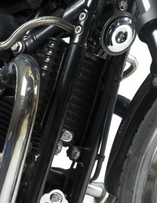 OSŁONA CHŁODNICY OLEJU RG RACING TRIUMPH BONNEVILLE 08-, THRUXTON 08-, SCRAMBLER BLACK