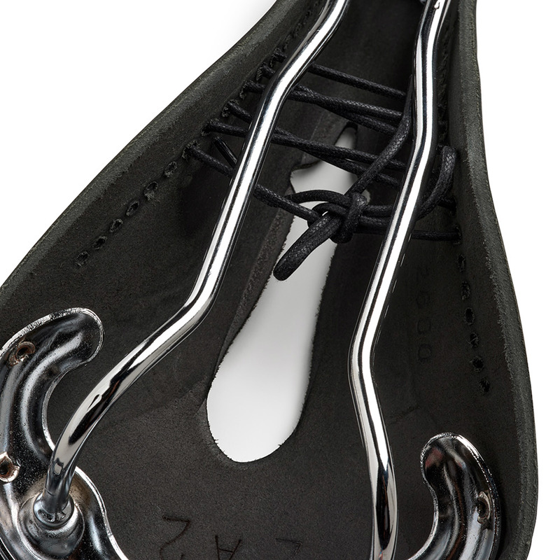 SIODEŁKO SKÓRZANE BROOKS B17 NARROW CARVED BLACK