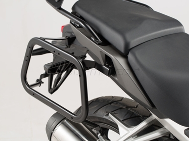 ZESTAW KUFRÓW BOCZNYCH TRAX ADV I STELAŻY SW-MOTECH HONDA VFR800X CROSSRUNNER (15-) BLACK 45/45L