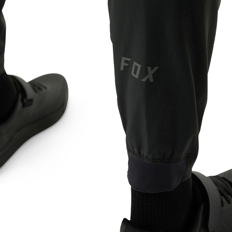 SPODNIE ROWEROWE FOX FLEXAIR PRO FIRE ALPHA BLACK 36