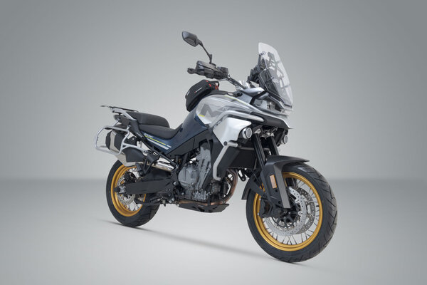 ZESTAW KUFRA CENTRALNEGO SW-MOTECH DUSC L 41 L. CFMOTO 800MT (21-) BLACK