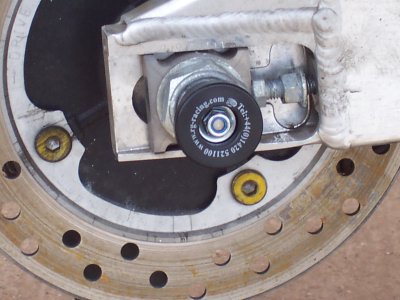 SLIDERY TYLNEJ OSI RG RACING HONDA CBR900 FIREBLADE 00- 01