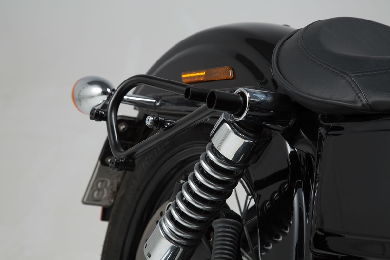 STELAŻ BOCZNY SLC PRAWY SW-MOTECH HARLEY DYNA MODELS (09-17) BLACK