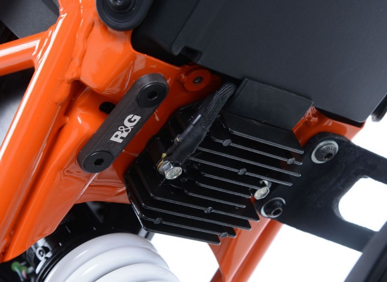 ZAŚLEPKA PODNÓŻKA LEWA RG RACING KTM 125 DUKE 17-