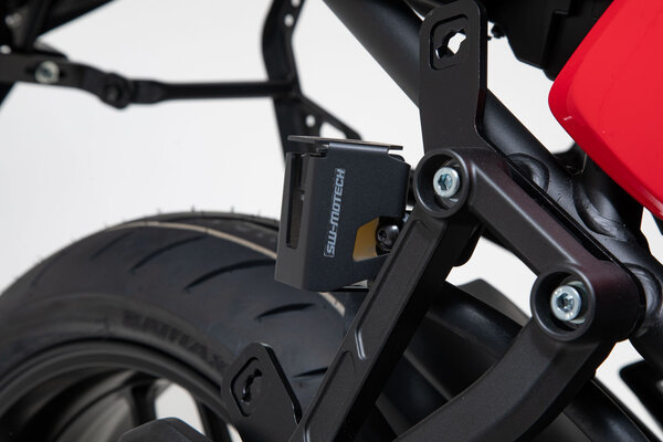 OSŁONA ZBIORNIKA PŁYNU HAMULCOWEGO SW-MOTECH YAMAHA TRACER 9/GT(20-)/GT+ (22-) BLACK