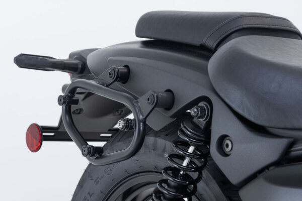 ZESTAW SAKW I STELAŻY LEGEND GEAR LC SW-MOTECH KAWASAKI ELIMINATOR 500 (23-)