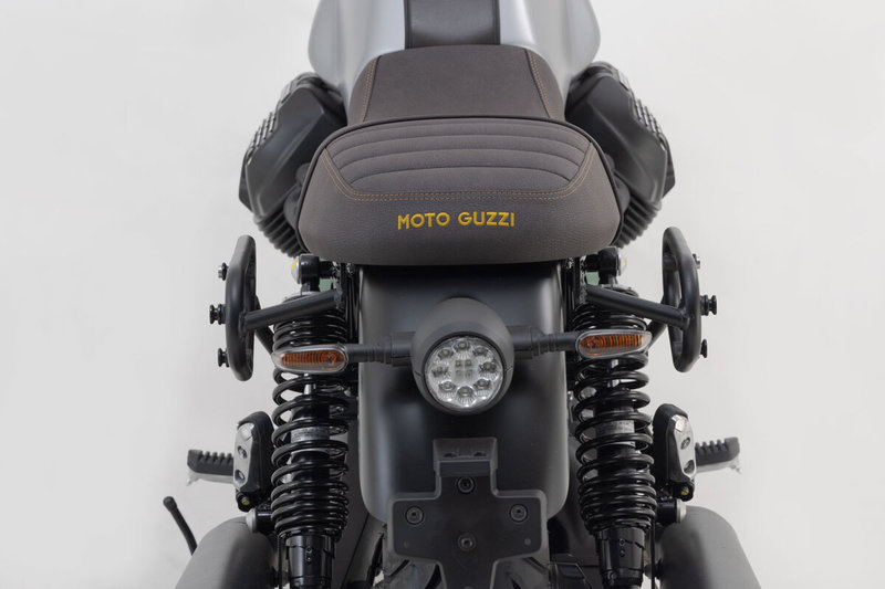 ZESTAW SAKW I STELAŻY LEGEND GEAR LH1/LH1 SW-MOTECH 2X19,5L SOFTAIL LOW RIDER/S (17-)