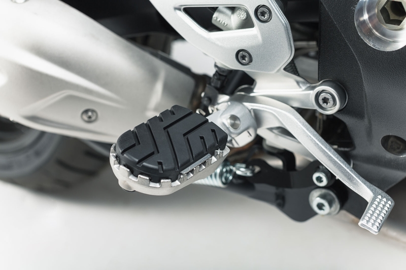 PODNÓŻKI ION SW-MOTECH BMW S 1000 XR (15-19) F 750/850 GS (17-) SILVER