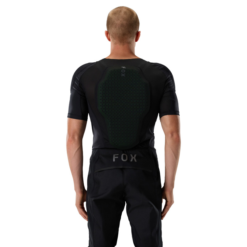 KOSZULKA Z OCHRANIACZAMI Z KRÓTKIM RĘKAWEM FOX BASEFRAME PRO SS BLACK XL