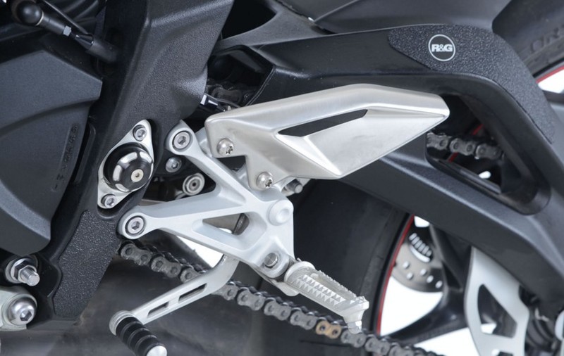 OSŁONA WAHACZA RG RACING TRIUMPH STREET TRIPLE 765 RS/R/S 17-, 4 CZĘŚCI BLACK