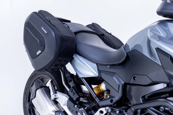 ZESTAW SAKW PRO BLAZE H I STELAŻY SW-MOTECH BMW F 900 R / XR (19-) BLACK