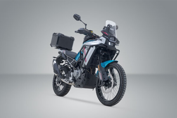 ZESTAW KUFRA CENTRALNEGO TRAX ADV SW-MOTECH CFMOTO 450MT (23-) BLACK