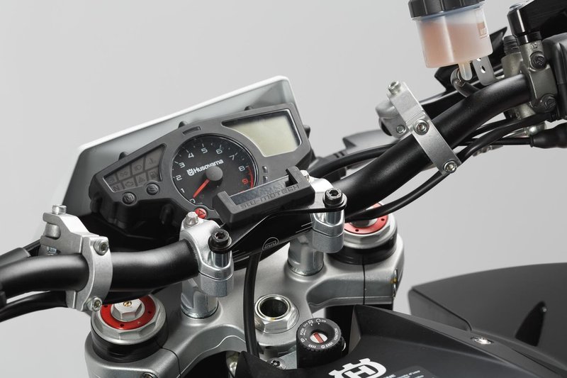 UCHWYT GPS ANTYWIBRACYJNY SW-MOTECH BLACK