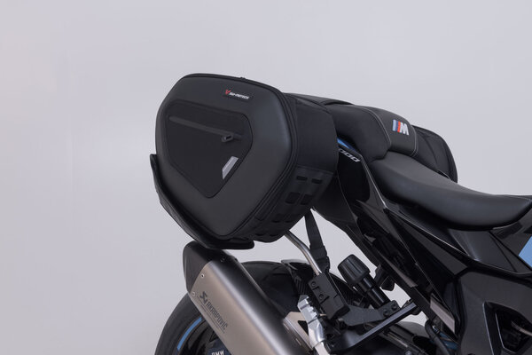 ZESTAW SAKW I STELAŻY PRO BLAZE H SW-MOTECH BMW M 1000 XR (23-) BLACK