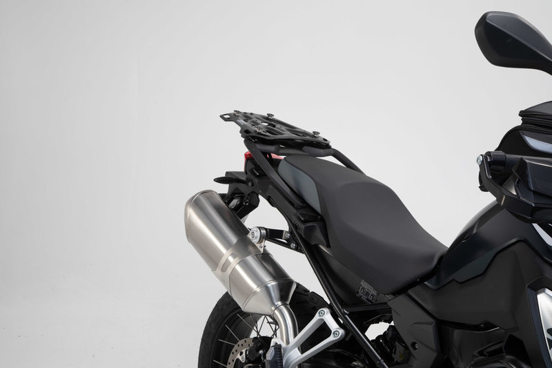 ZESTAW KUFRÓW BOCZNYCH TRAX ADV I STELAŻY SW-MOTECH BMW F750GS F850GS/ADV (17-) BLACK 45/37L