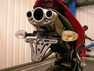 MOCOWANIE TABLICY REJESTRACYJNEJ RG RACING TRIUMPH 675 DAYTONA 06- 12