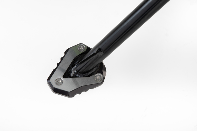NAKŁADKA NÓŻKI BOCZNEJ SW-MOTECH KAWASAKI NINJA 125/Z125 (18-), BLACK/SILVER