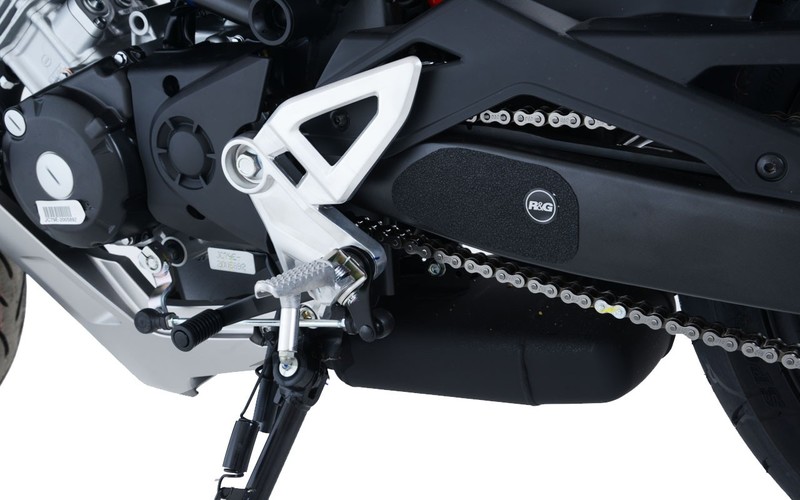 OSŁONA WAHACZA RG RACING HONDA CB125R 18-/CB300R 18-, 2 CZĘŚCI BLACK