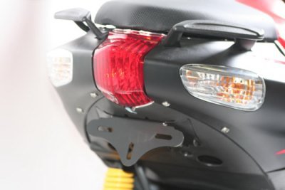 MOCOWANIE TABLICY REJESTRACYJNEJ RG RACING APRILIA SR50 05-