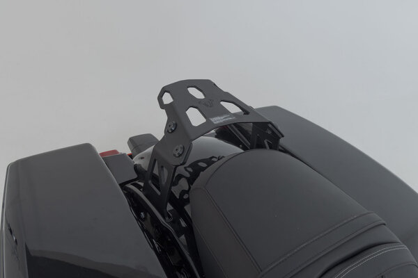 STELAŻ STREET-RACK POD PŁYTĘ MONTAŻOWĄ KUFRA SW-MOTECH HARLEY-DAVIDSON ROAD GLIDE (24-) BLACK