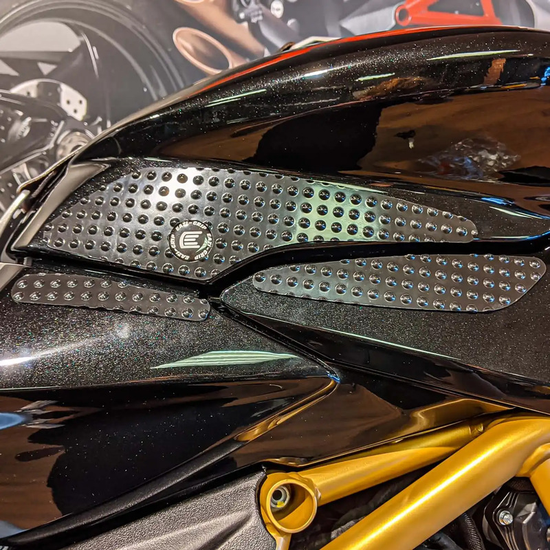 NAKLEJKA NA BAK TANKPAD ANTYPOŚLIZGOWY RG RACING EAZI-GRIP MV AGUSTA SUPERVELOCE 21- - EVO