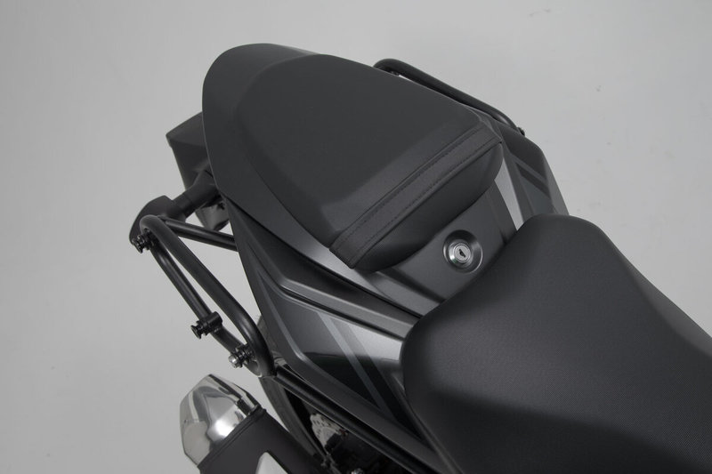 STELAŻ BOCZNY SLC PRAWY I LEWY SW-MOTECH SUZUKI GSX-S 750 (16-) BLACK