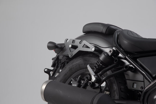 STELAŻ BOCZNY SLH PRAWY SW-MOTECH HONDA CMX500 REBEL (16-) LH1 BLACK