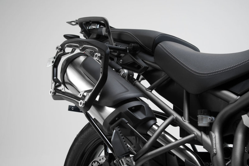 ZESTAW BAGAŻOWY ADVENTURE SW-MOTECH TRIUMPH TIGER 800 MODELLE (10-) SILVER