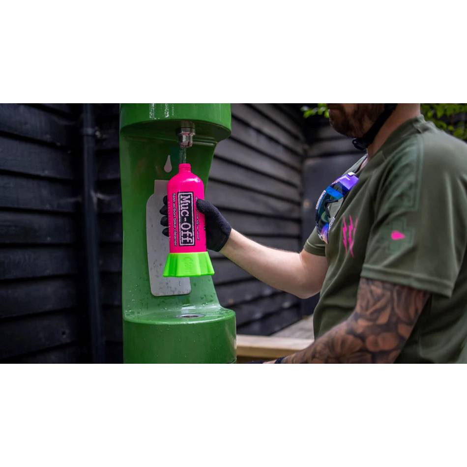 Zestaw do mycia czyszczenia roweru/motocykla "Bottle For Life - Punk Powder" butelka + 2 saszetki MUC-OFF
