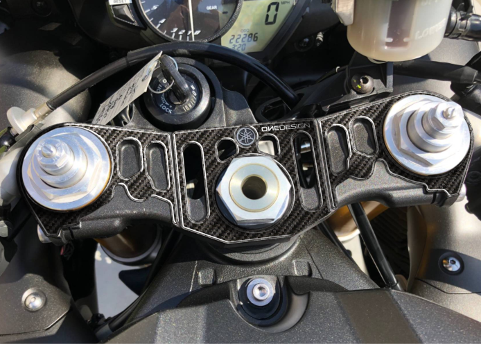 ONEDESIGN Naklejka na półkę kierownicy YAMAHA R1 2012-2014