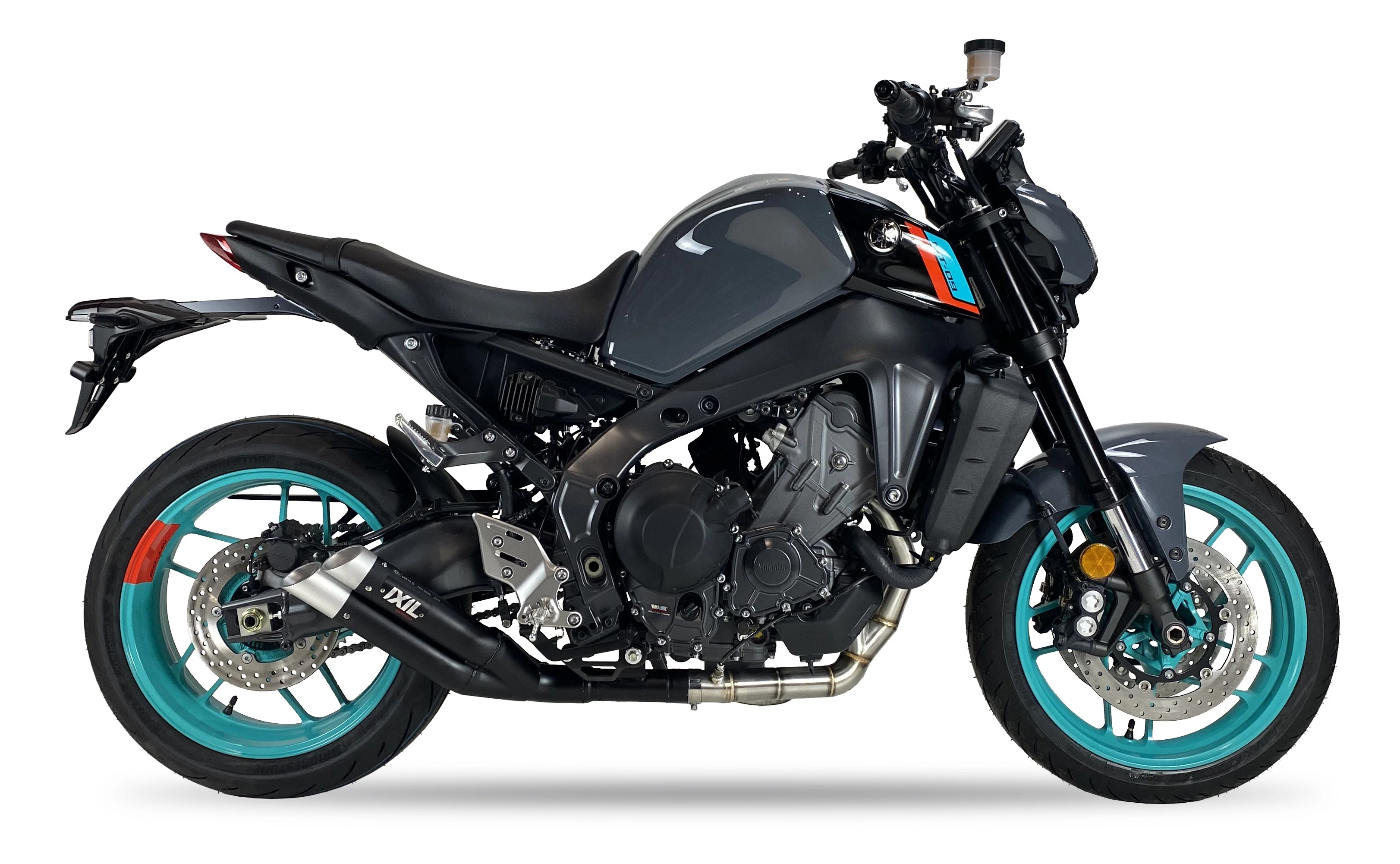 IXIL Układ wydechowy, tłumik YAMAHA MT-09 24-25 (RN87 RN88 RN89 RN90 RN91 RN92) typ L3XB FULL SYSTEM - DUAL HYPERLOW BLACK XL
