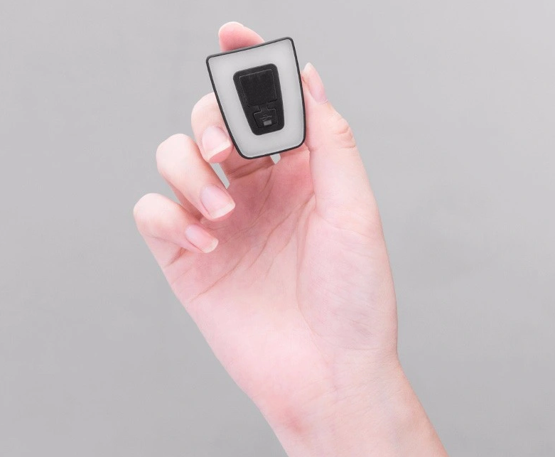 Lampka rowerowa tylna ROXAR na sztycę USB IPX5 20LM