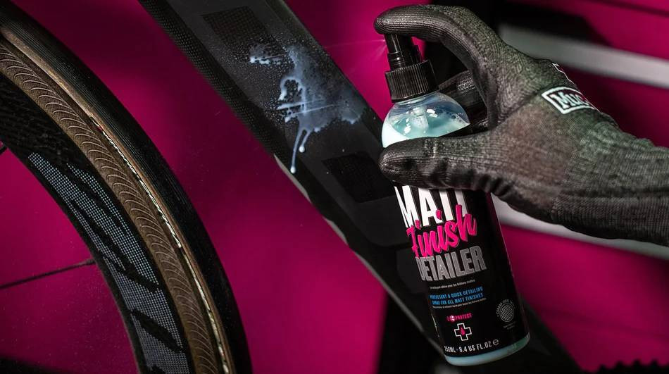 MUC-OFF środek do czyszczenia powierzchni matowych, rower, motocykl - 250 ml - MATT FINISH DETAILER