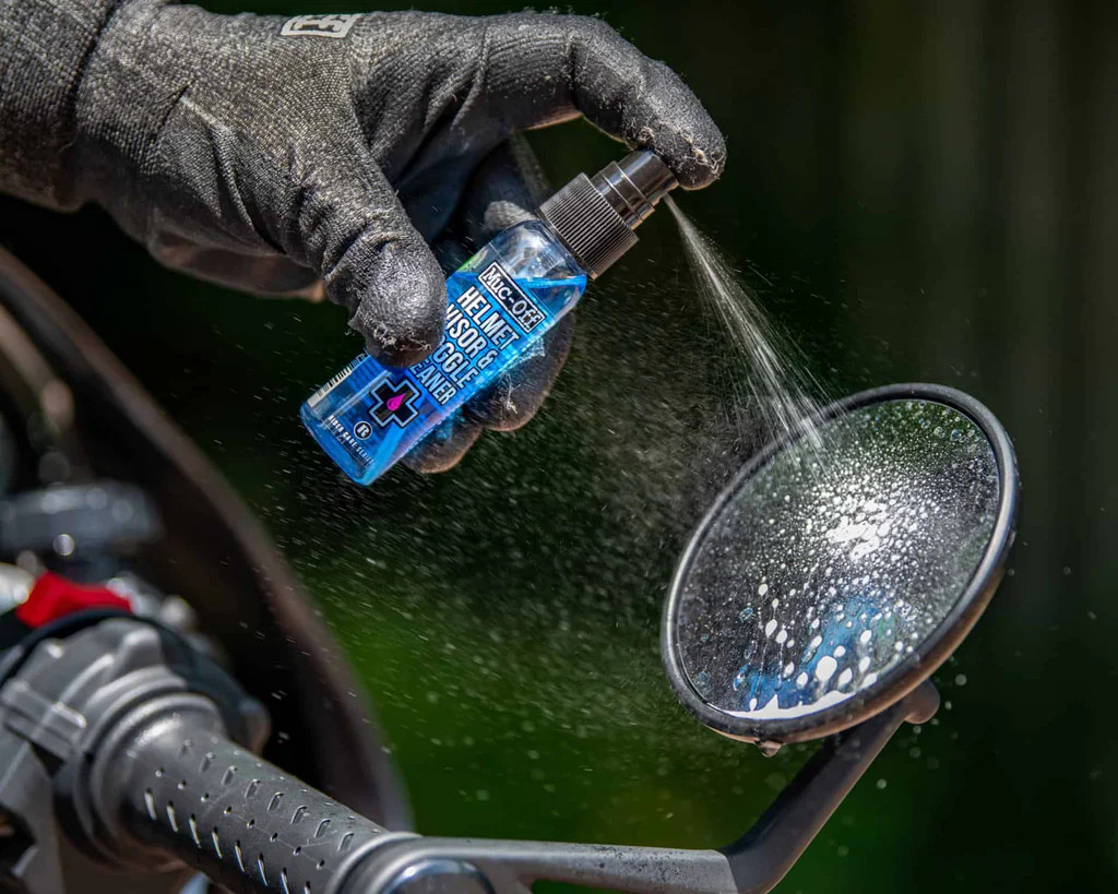 Środek do mycia, czyszczenia okularów, wizjerów i gogli 250ML MUC-OFF