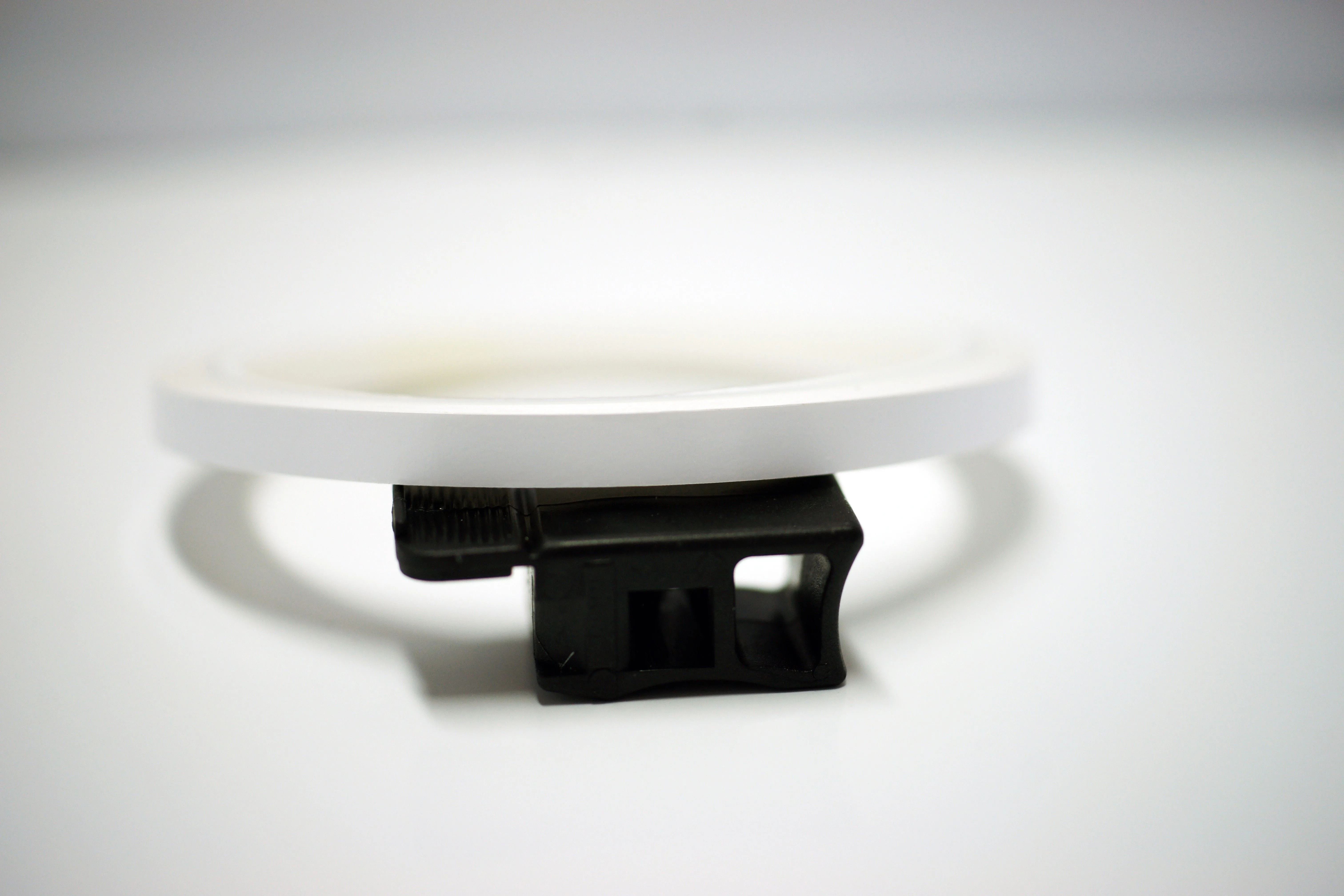 ONEDESIGN naklejka na felgi 6mt x 7mm milk białe