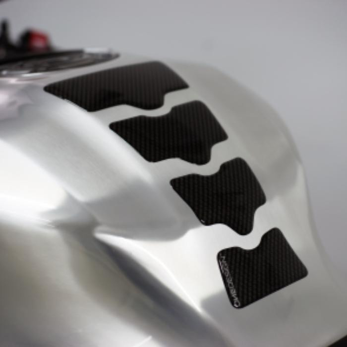 ONEDESIGN Tankpad universal złoty shape carbon