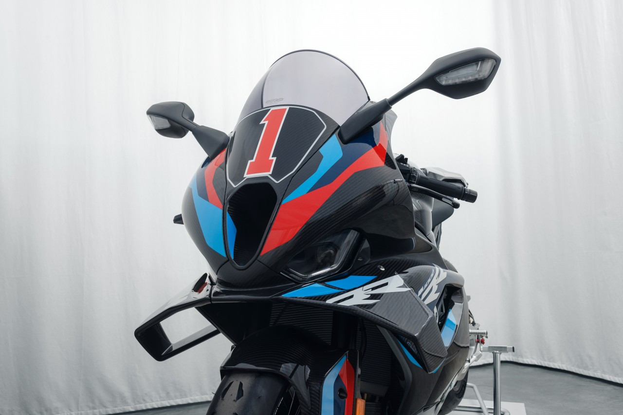 Szyba motocyklowa MRA BMW M1000 RR SM99 2023-2024, forma OM, bezbarwna